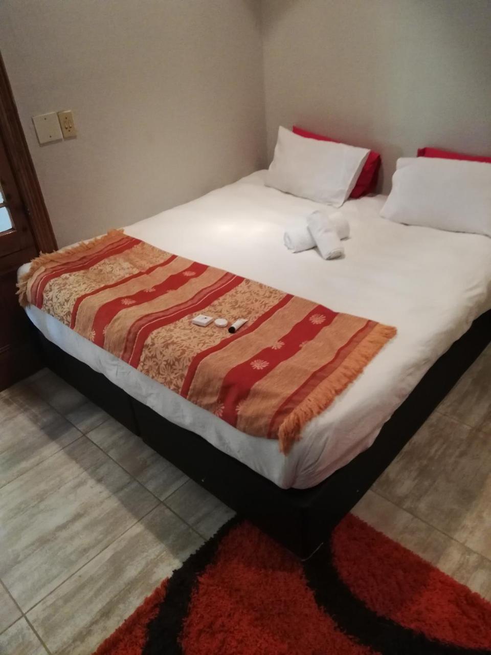 Green On Minni Guest House Pretoria-Noord Zewnętrze zdjęcie