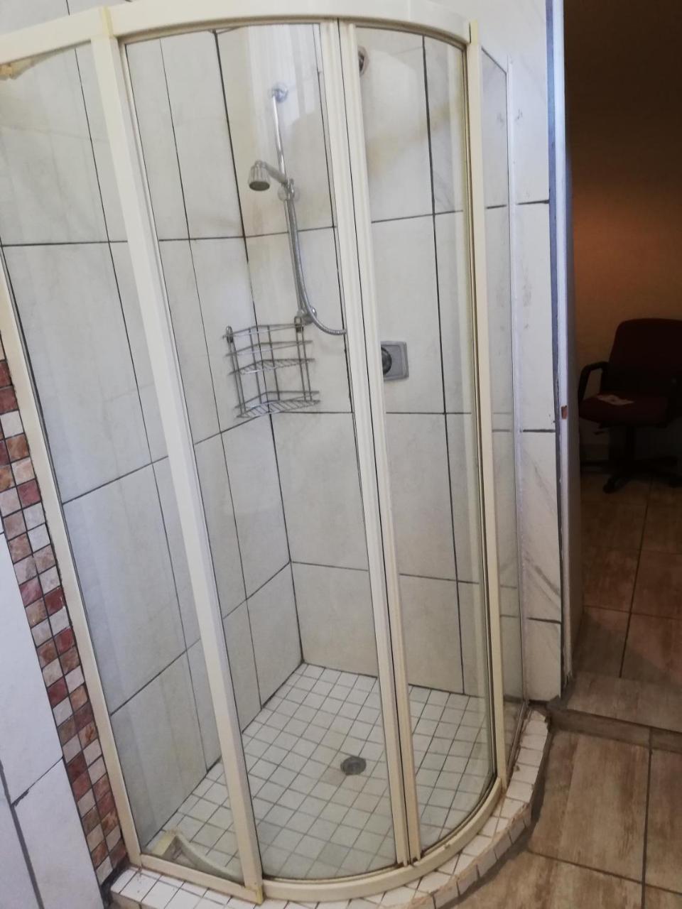 Green On Minni Guest House Pretoria-Noord Zewnętrze zdjęcie